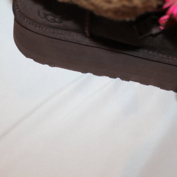 NIB UGG WOMEN'S FUNKARRA PLATFORM SUEDE SHEARLING LINED ANKLE BOOTS - Picture 5 of 7